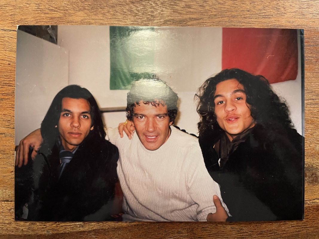 con mi hermano Farru y antonio banderas ( actor )